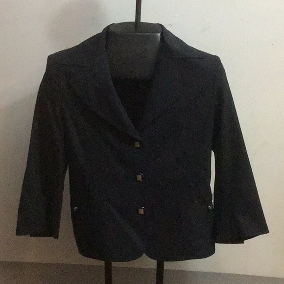 Authentic FENDI jacket❤️👚👚. - Picture 2 of 8